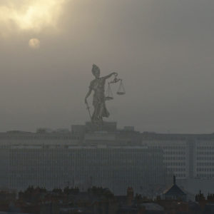 Une statue de 15 mètres de haut surplombera la Cité judiciaire !