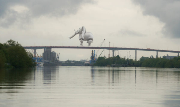 Des éléphants rodent autour de Nantes.