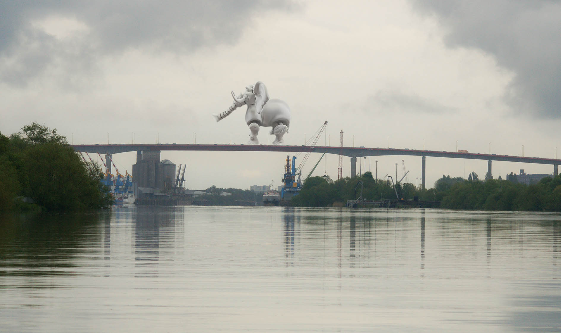Des éléphants rodent autour de Nantes.